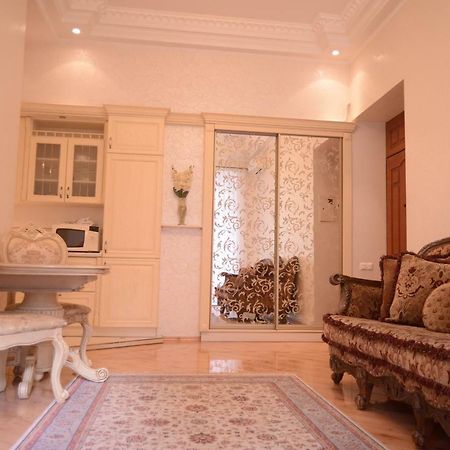 Deribasovskaya/Gavanaya Apartment Odesa Exterior photo