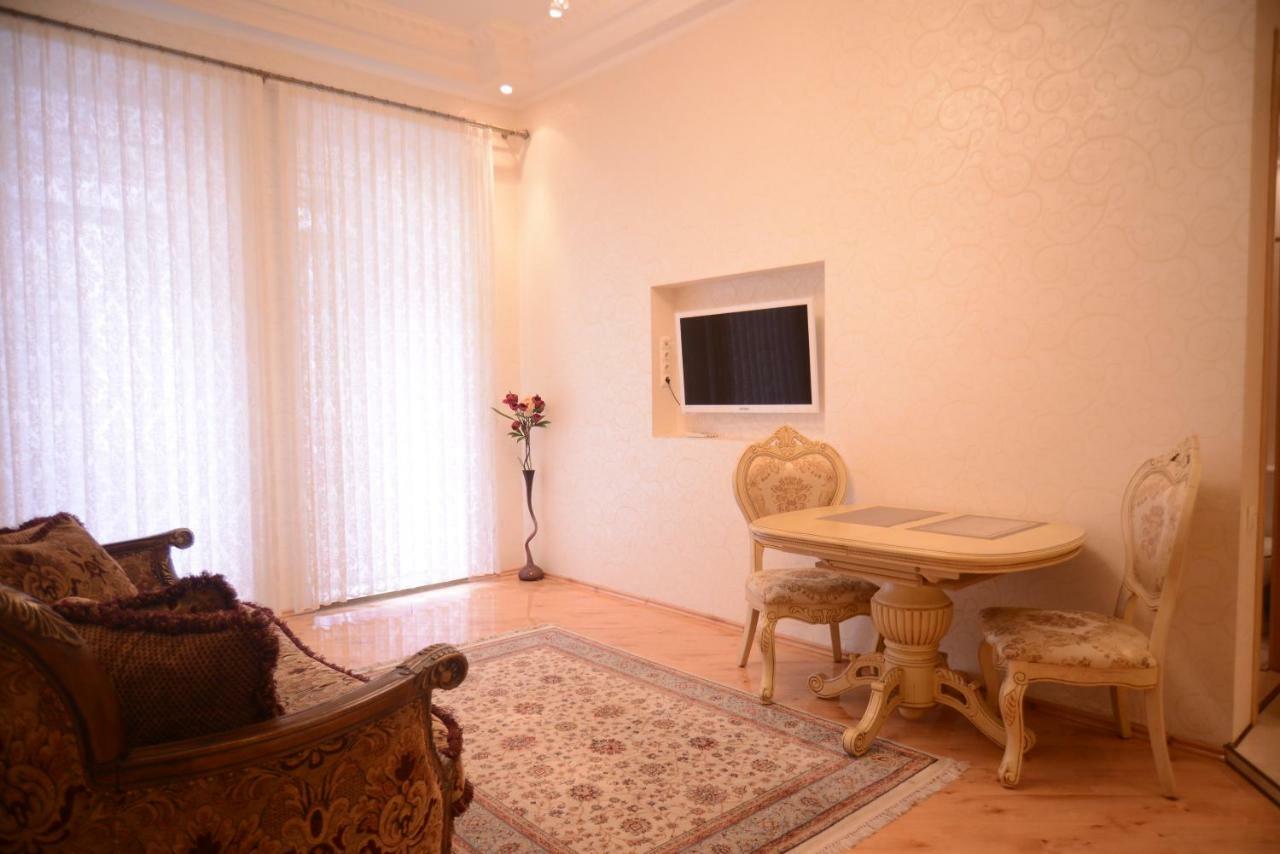 Deribasovskaya/Gavanaya Apartment Odesa Exterior photo